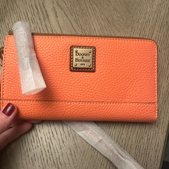 Dooney & Bourke Vibrant Orange Crossbody Bag and Wallet - Picture 6 of 7